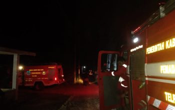 Kerja Cepat Damkar Toboali Cegah Api Meluas, 15 Personil di Turunkan