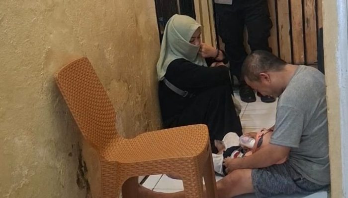 Viral!!, Momen Haru di Polsek Air Gegas, Brigadir Diki Buka Pintu Sel Agar Tahanan Bisa Peluk Putrinya